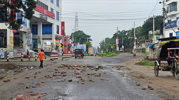 গোপালগঞ্জে এনসিপির সমাবেশে হামলা–সংঘর্ষের ঘটনায় আটক ১৪