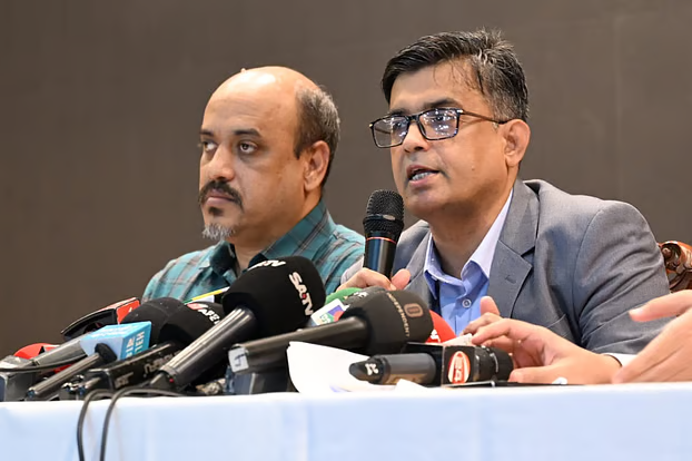 প্রধান উপদেষ্টার প্রেস সচিব শফিকুল আলম সংবাদ সম্মেলনে নির্বাচনের প্রস্তুতি নিয়ে প্রধান উপদেষ্টার নির্দেশনাগুলো জানান। ফাইল ছবি